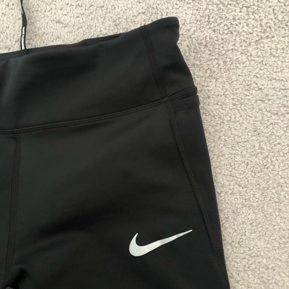 NWOT Nike 7/8 Dri-Fit Tights - Picture 6 of 6